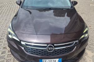 opel astra k 1.4 benzina turbo full optional 