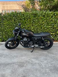 Moto Guzzi V7 Stone III 2020