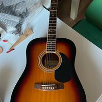 Chitarra acustica elettrificata