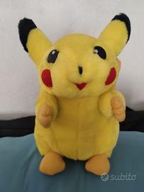 Peluche Pokemon pikachu