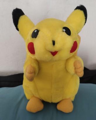 Peluche Pokemon pikachu
