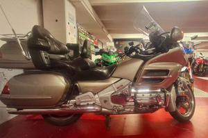 HONDA GL 1800 GOLD WING