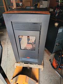 Stufa  pellet Flumen Fire  12kw