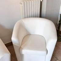 2 poltroncine bianche in ecopelle