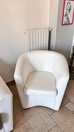 2 poltroncine bianche in ecopelle