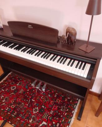Pianoforte digitale Yamaha ARIUS