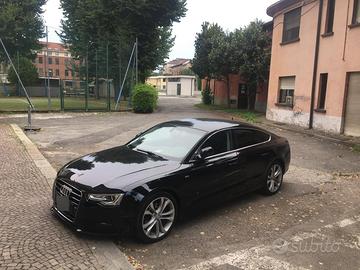 Audi A5 Sportback 2.0 TDI 177 cv nera automatica