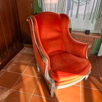 6 sedie dispinibili  . Cadauna a 180 euro