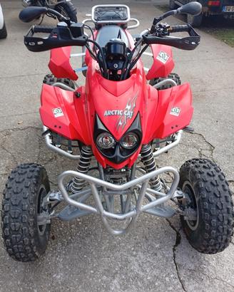 Arctic Cat quad DVX 400 a marce con retro
