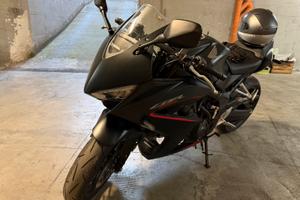 Honda CBR 650 R Eclutch