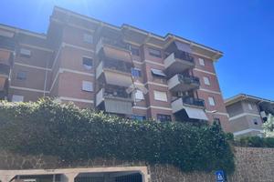 2 LOCALI A ROMA