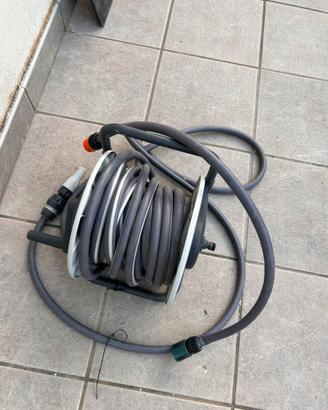Tubo e avvolgitubo per irrigazione