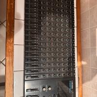 Mixer 16 canali Boss