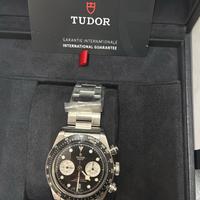 Tudor black bay chrono