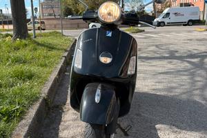Piaggio Vespa 250 gts 39.500km