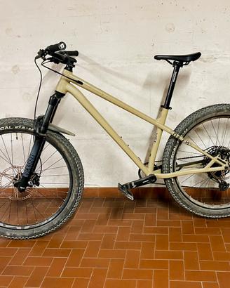 COMMENCAL META HT AM