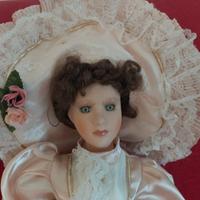 Bambola da collezione ceramica