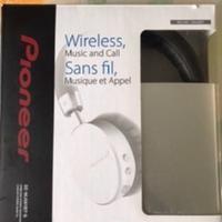 Cuffia stereo wireless