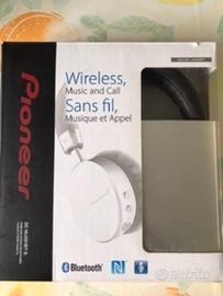 Cuffia stereo wireless