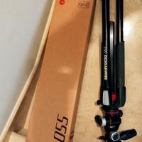 cavalletto fotogr. Manfrotto MK055XPRO3-3W e testa