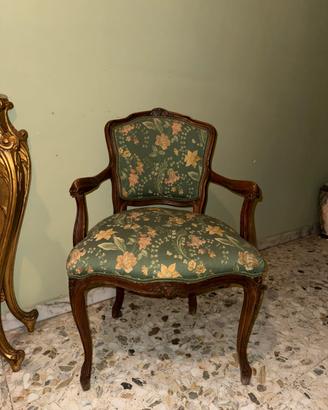 Coppia di poltroncine/sedie classiche floreali
