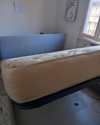 letto con cassone e materasso