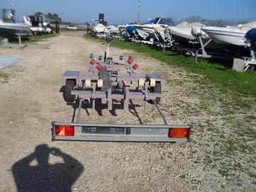 Carrelli usati non omologati