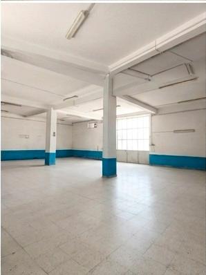 Magazzino 230 M2 in posizione vantaggiosa