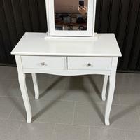 Toeletta trucco con specchio