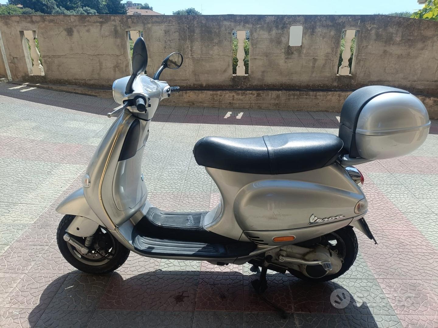 Piaggio Vespa 125 ET4 Moto e Scooter In vendita a Catania