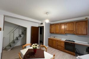 Castelvetro con due camere da letto + posto auto