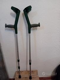 Coppia di stampelle ortopediche Rizzoli 