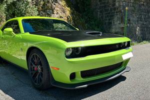 Dodge Challenger Hellcat SRT - 245 cv