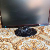 Monitor LCD Samsung 21,5 pollici HDMI vga