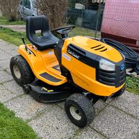 Trattorino taglierba CUB CADET
