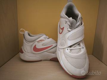 Nike Performance TEAM HUSTLE D 11 UNISEX 