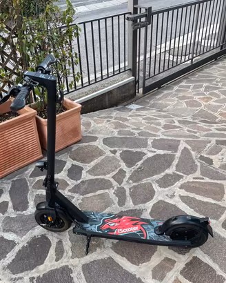 Monopattino elettrico iscooter 10”