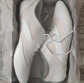 Scarpe stringate donna bianco 🤍 
