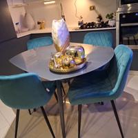 Tavolo allungabile con 4 sedie