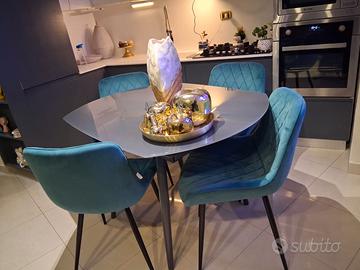 Tavolo allungabile con 4 sedie