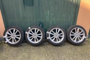 4 cerchi Audi + gomme estive
