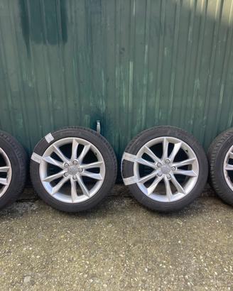 4 cerchi Audi + gomme estive