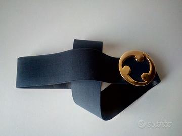 Cintura con decorazione tonda dorata (601)