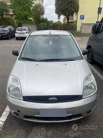 FORD Fiesta 2002