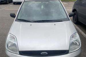 FORD Fiesta 2002