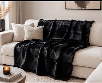 coperta di coniglio nero sfoderata
