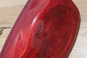 FANALE POSTERIORE STOP  PIAGGIO VESPA LX 50 125