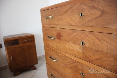 Modernariato armadio specchiera comò e cassettiera