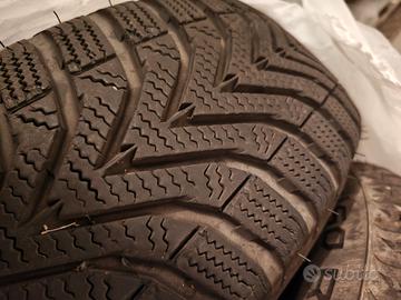 Gomme Invernali Vredestein 165/60 R15 pochi km
