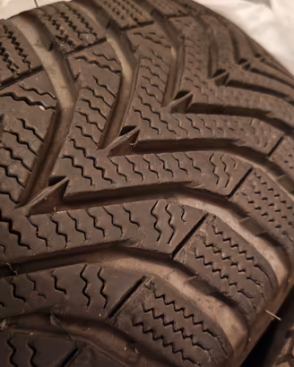 Gomme Invernali Vredestein 165/60 R15 pochi km